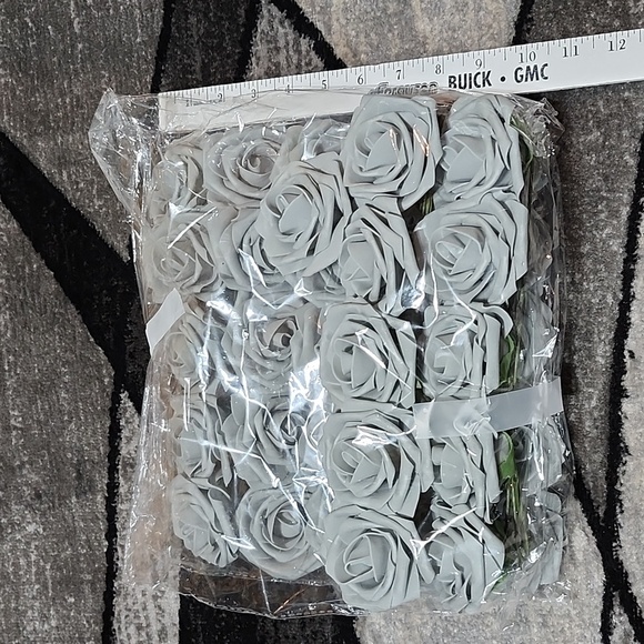 ARTIFICIAL FLOWERS FLEX STEMS GRAY FOAM SOFT ROSES 36 PC - Picture 4 of 9
